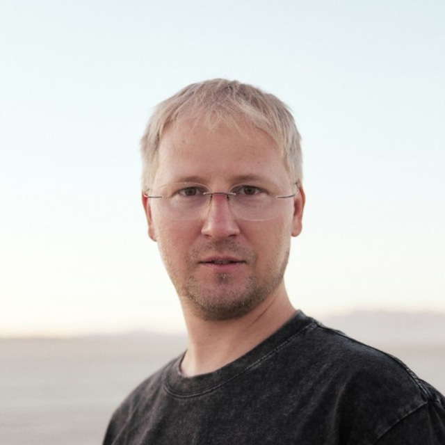 Сева Устинов